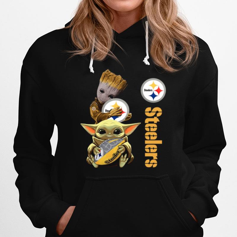 Baby Groot And Yoda Hug Pittsburgh Steelers T-Shirt