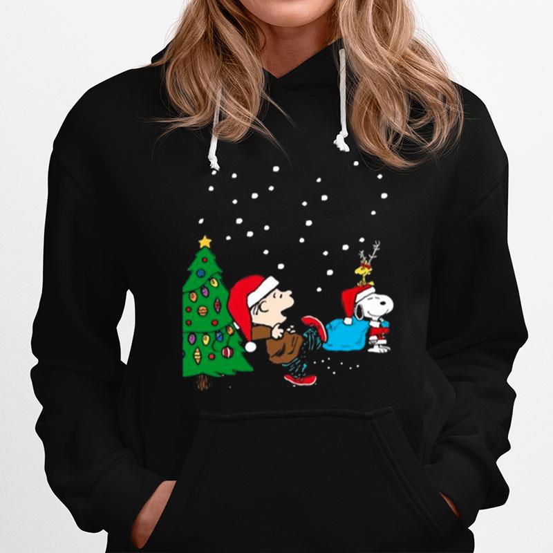 Charlie Brown And Snoopy And Woodstock Merry Christmas Tree T-Shirt