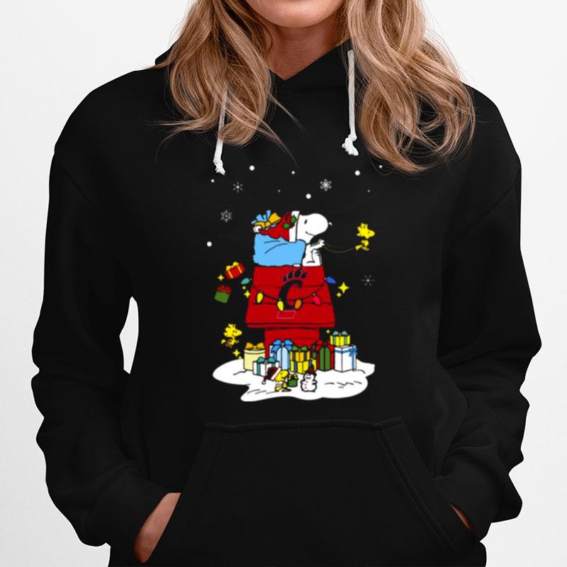 Cincinnati Bearcats Santa Snoopy Wish You A Merry Christmas 2022 Hoodie