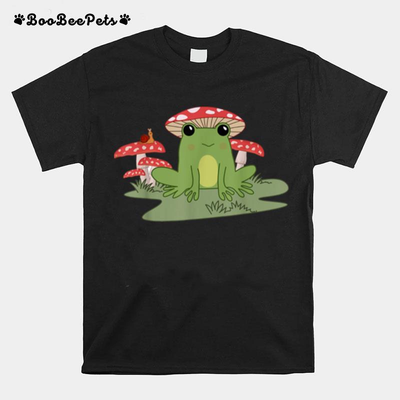 Frog Snail Mushroom Hat Cottagecore Mushroom Aesthetic T-Shirt