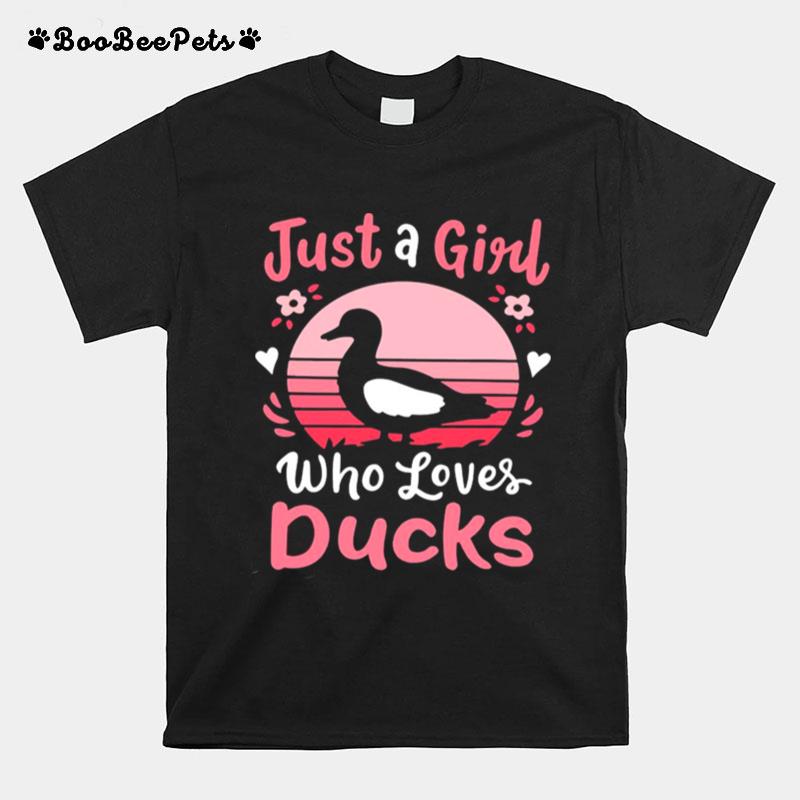 Just A Girl Who Loves Ducks Retro Sunset T-Shirt