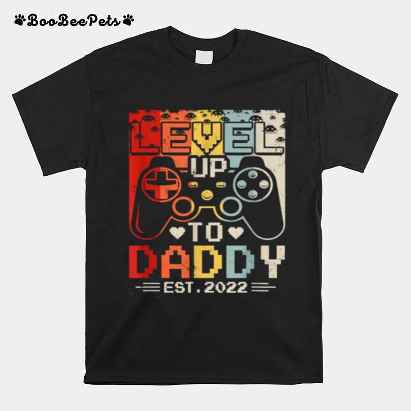 Leveled Up To Daddy Est 2022 Vintage T-Shirt