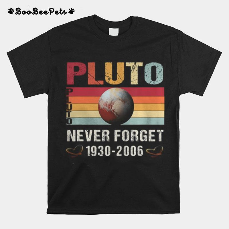 Pluto Never Forget Retro Vintage T-Shirt