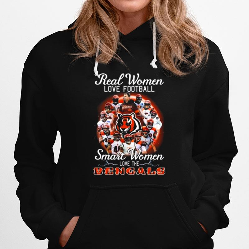 Real Women Love Baseball Smart Women Love The Cincinnati Bengals Signatures 2022 Hoodie