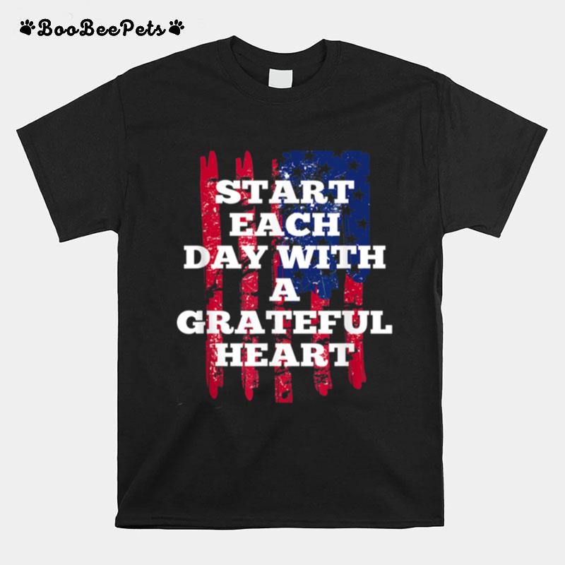 Start Each Day With A Grateful Heart Christmas T-Shirt