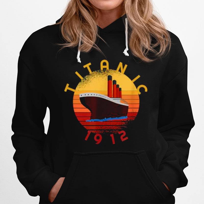 Titanic 1912 Lovers Vintage Sunset Hoodie