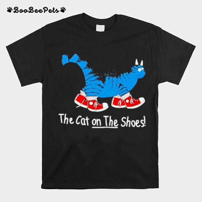 Translatedtees The Cat On The Red Shoes T-Shirt