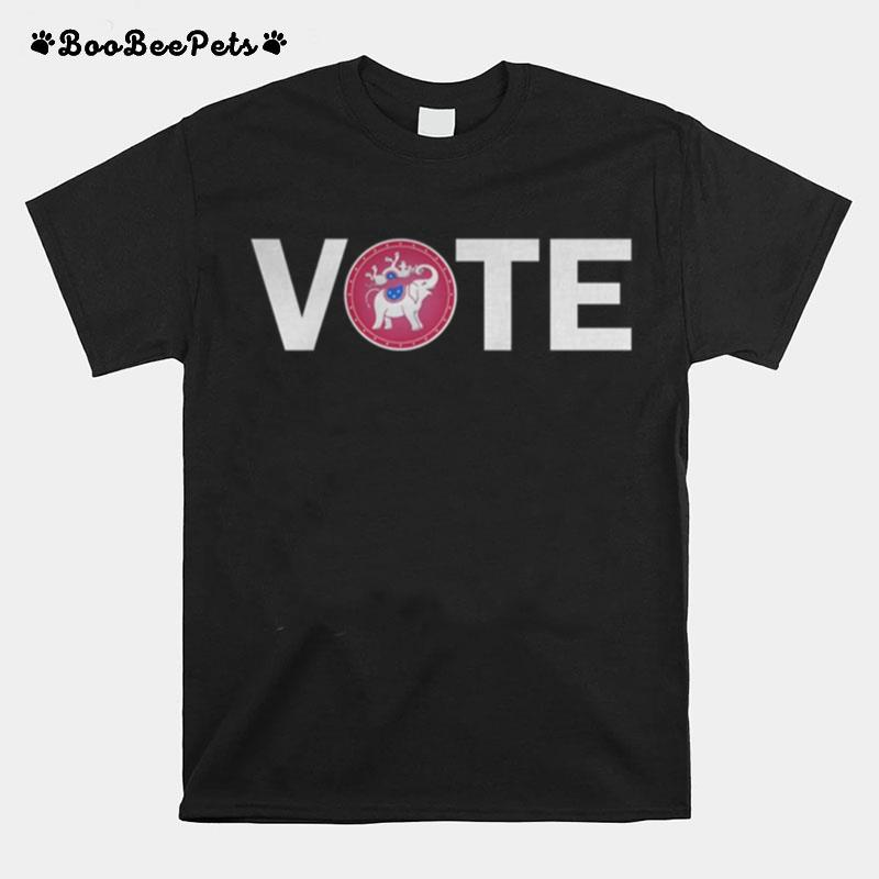 Vote Republican Elephant Spins Democratic Donkey Vote Trump T-Shirt