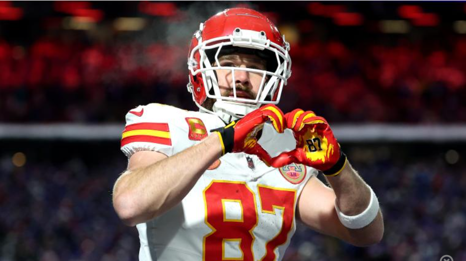 Travis Kelce Sends Heart Gesture to Taylor Swift After Touchdown, Jason Kelce Celebrates Shirtless as Chiefs Take Lead